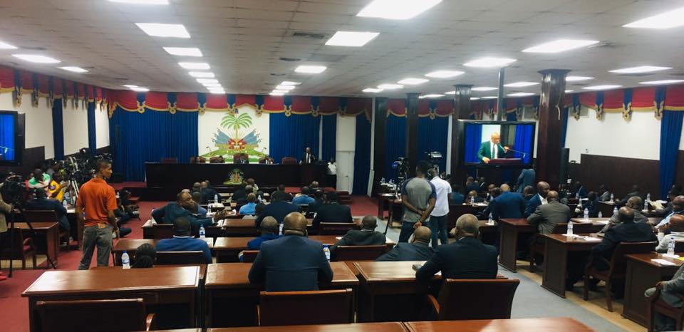 Vue de lassemblée lors de la dernière séance pour la demande de mise en accusation du chef de lEtat tenue de le 7 août 2019