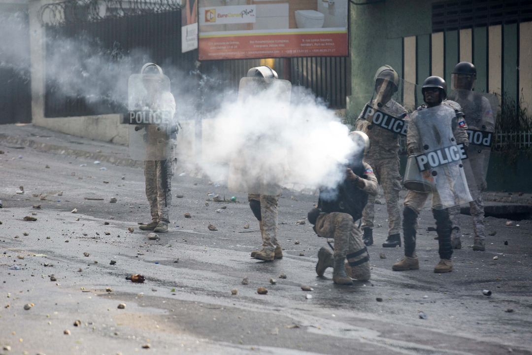Haiti's newsreel - Tense week at Port-au-Prince