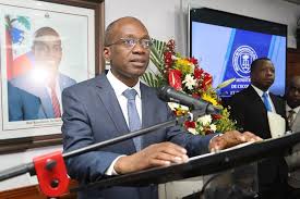 Ministre ekonomi ak finans Michel Patrick Boisvert